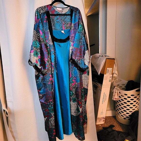 Serenada Intimates & Sleepwear Seranada 5x Matching Robe Gown